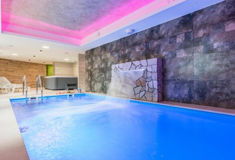 בית מלון כפרי Tulipan