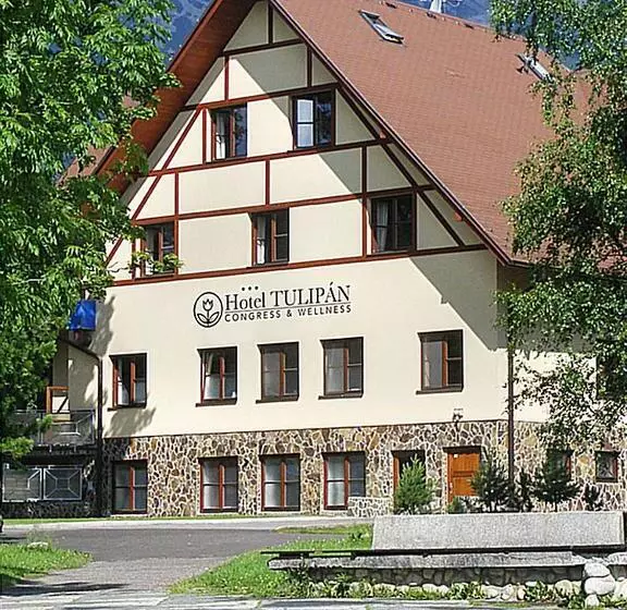 هتل Tulipan