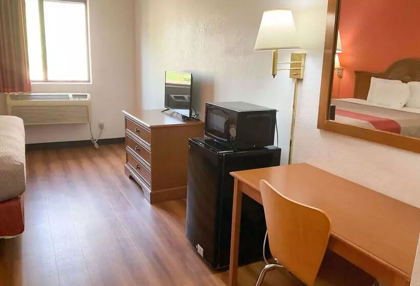 Motel 6 Hannibal, Mo