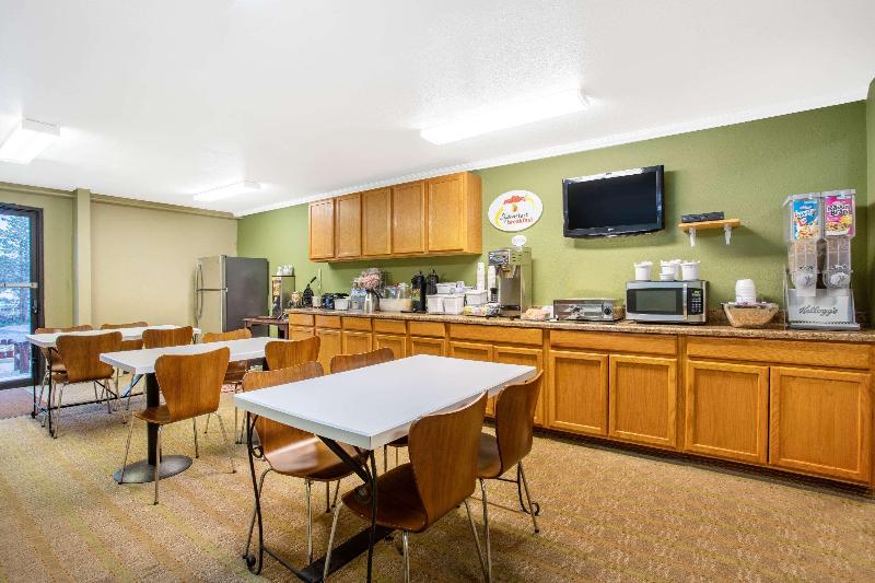 فندق على الطريق Super 8 By Wyndham Kremmling