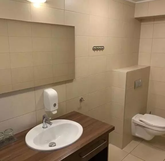 Nimród Hotel és ètterem