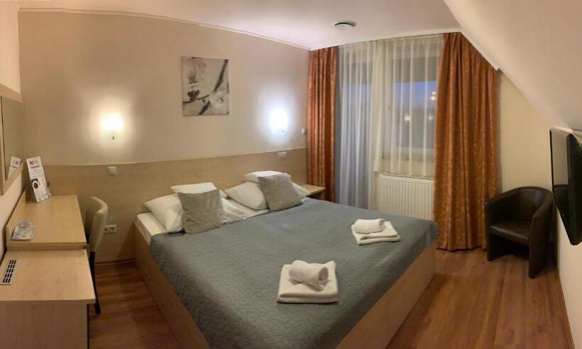 Nimród Hotel és ètterem