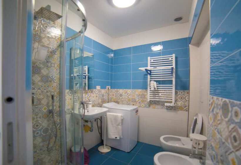 Elisa Dependance Centro