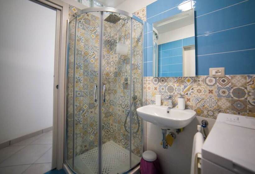 Elisa Dependance Centro