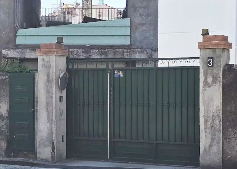 Elisa Dependance Centro