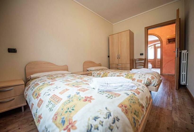 Family House Amalia Myholidaylivigno