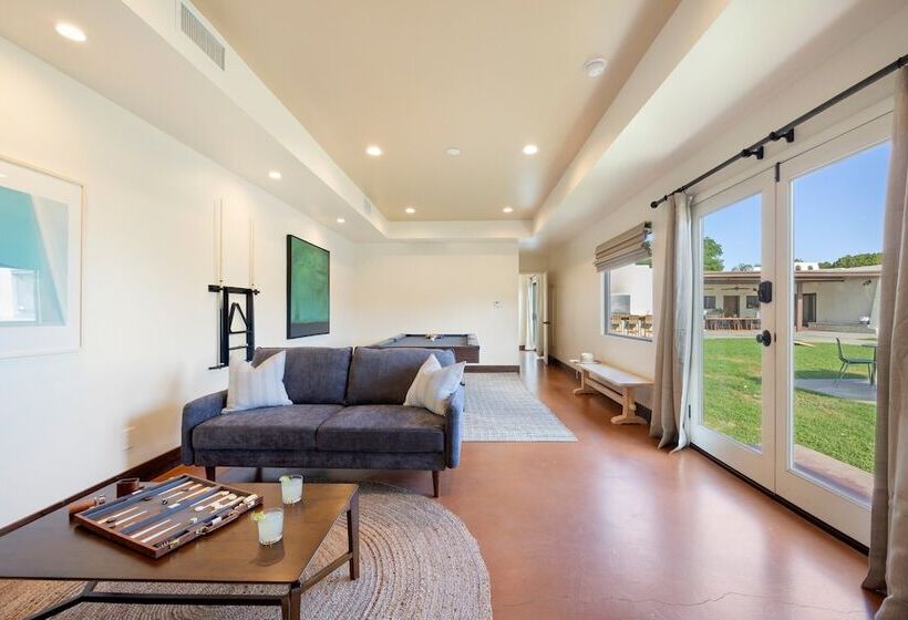 Starlight Estate By Avantstay 26 People Architectual Mansion W Pool Tennis Court Game Room