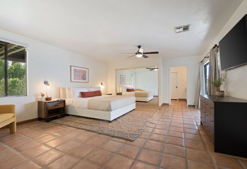 Starlight Estate By Avantstay 26 People Architectual Mansion W Pool Tennis Court Game Room