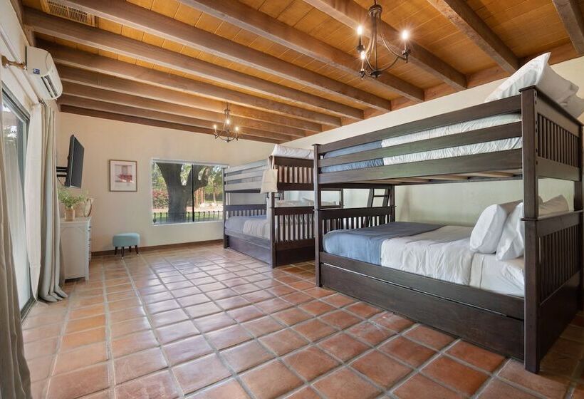 Starlight Estate By Avantstay 26 People Architectual Mansion W Pool Tennis Court Game Room