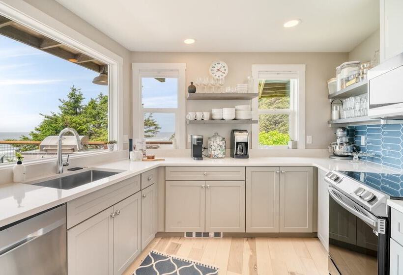 Sunset Cove By Avantstay Beachfront W Balcony