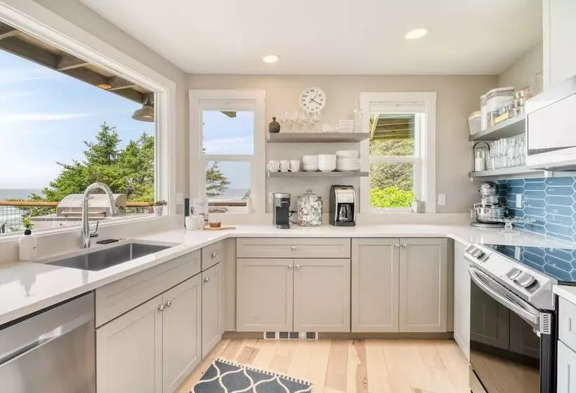 Sunset Cove By Avantstay Beachfront W Balcony