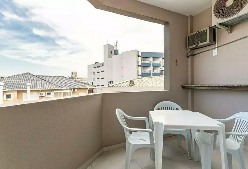 Apto Em Condomínio Pé Na Areia, C/ Piscina Mhr308