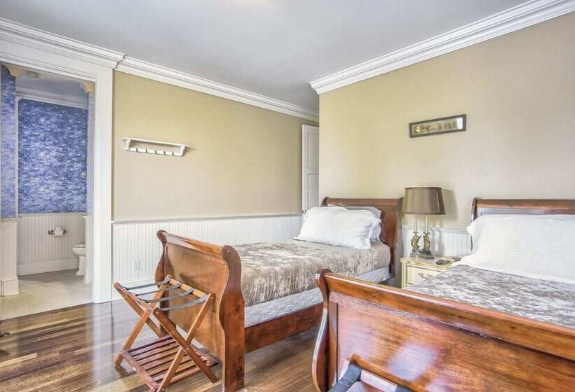 Broadmoor Luxury Mansion 5 Star Experience Theater Cheyenne Mountain Views