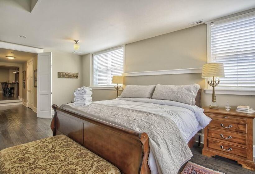 Broadmoor Luxury Mansion 5 Star Experience Theater Cheyenne Mountain Views