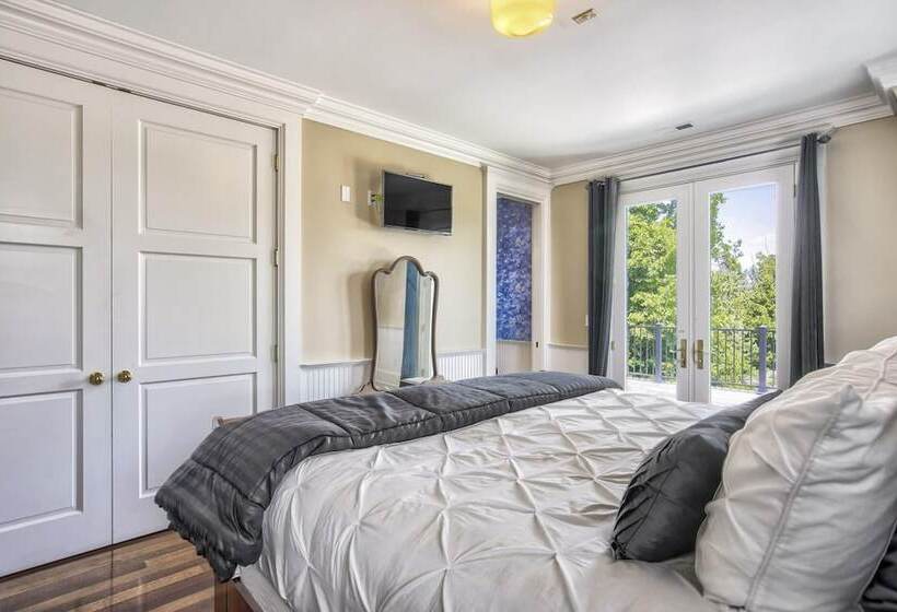 Broadmoor Luxury Mansion 5 Star Experience Theater Cheyenne Mountain Views