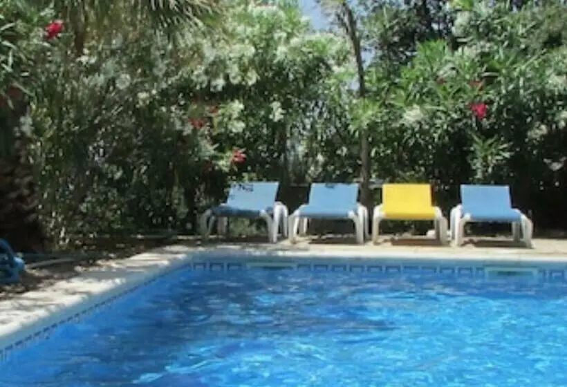 Cosy Apartment With Swimming Pool And Spacious Private Terrace