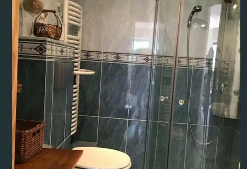 Cosy Apartment With Swimming Pool And Spacious Private Terrace