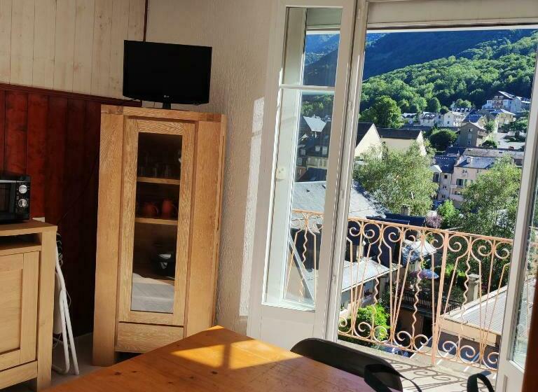 Hyper Centre, Excellent Emplacement