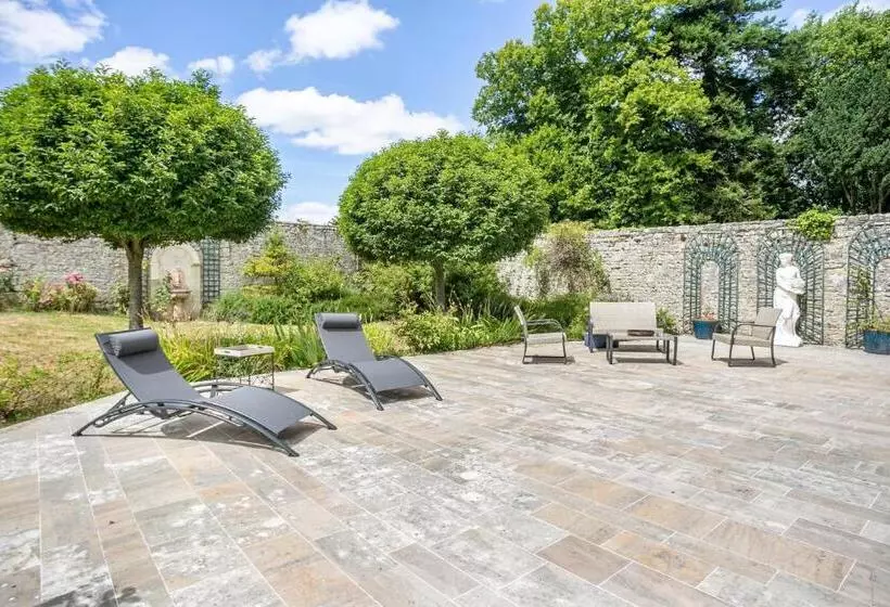 La Cour D Audouville