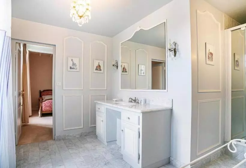 La Cour D Audouville