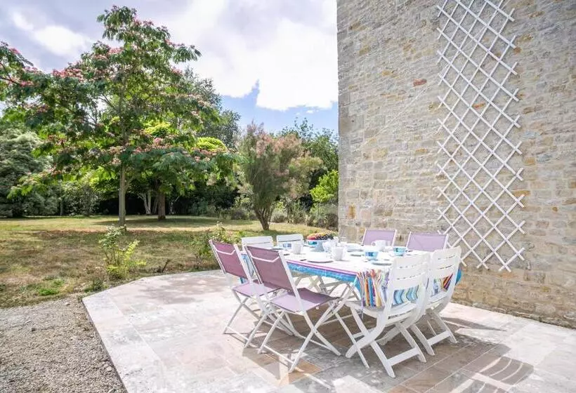 La Cour D Audouville