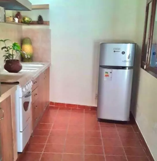 Monoambiente Con Cocina Exterior Y Estacionamiento