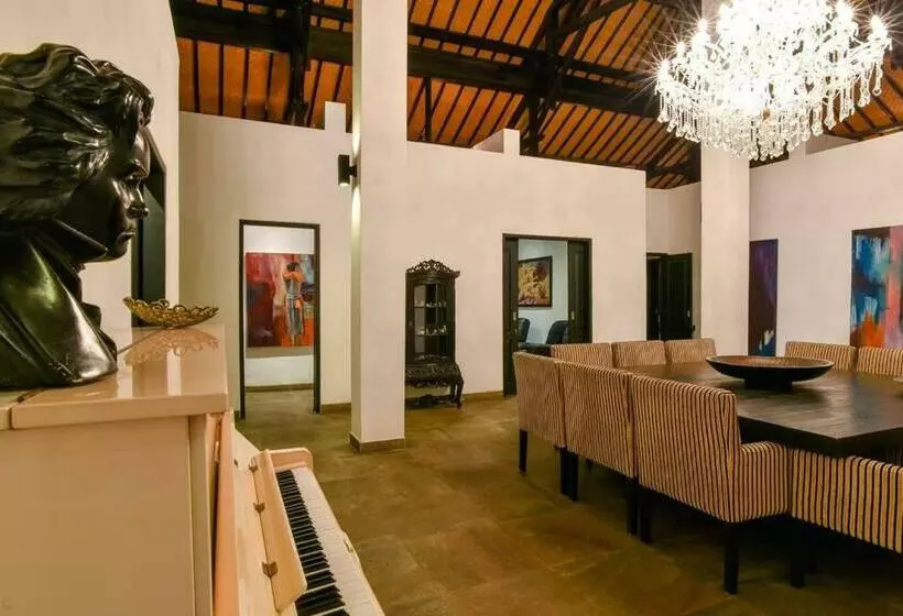 Villa Lovina Residence