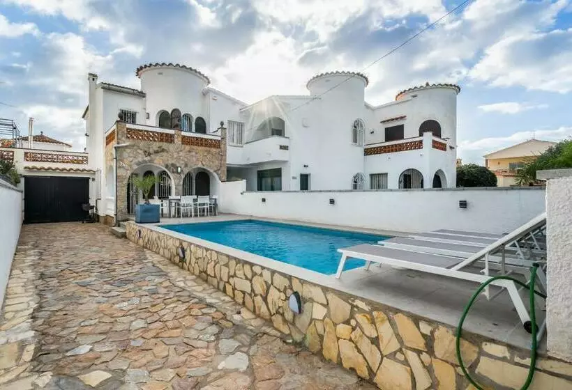 Welcs Villa 021 Emp Caza Con Piscina Privada