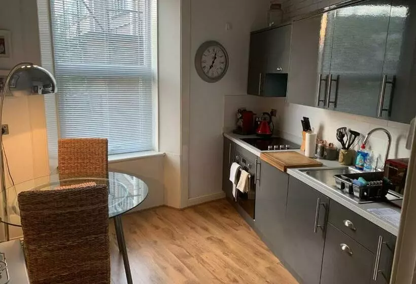 1 Bed Central Apartment, Hawick