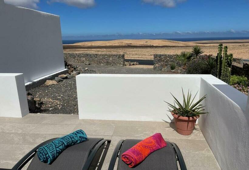 Sunset Studio, Tindaya