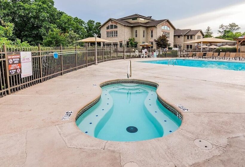 Sweet Clover Indoor Pool Hot Tub Area Resort Style Center Of Branson!!