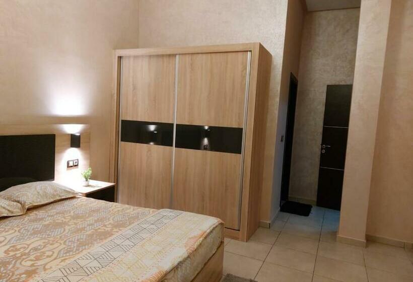 اقامة البحتوري