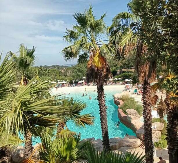 Charmant Appartement Village Restanques De Saint Tropez