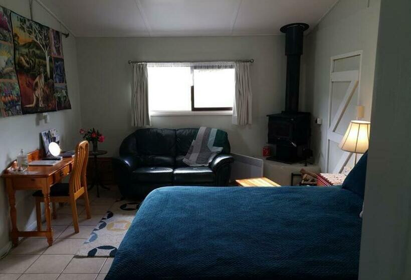 Handsome Hills Dairy Retreat