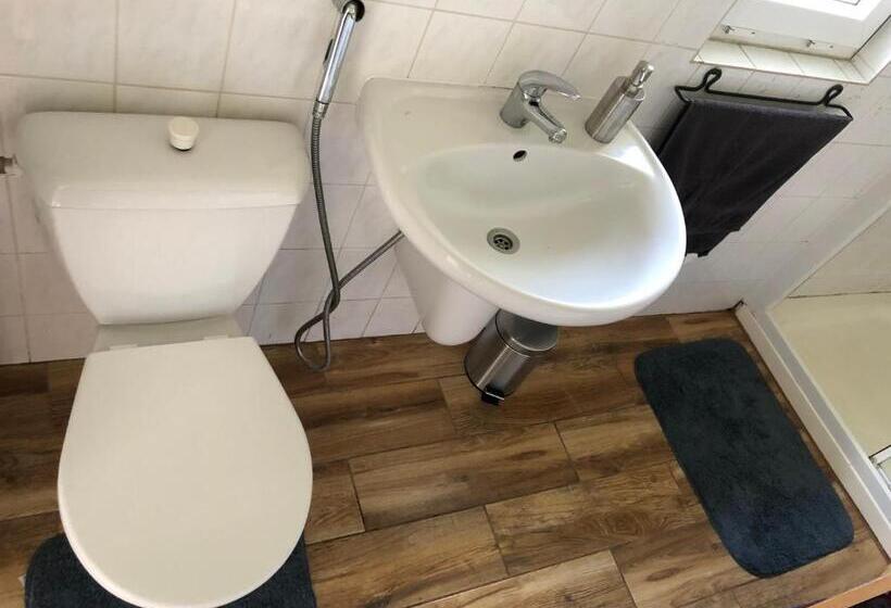 Rodinný Domek V Centru Plané Nad Luž. Jižní čechy