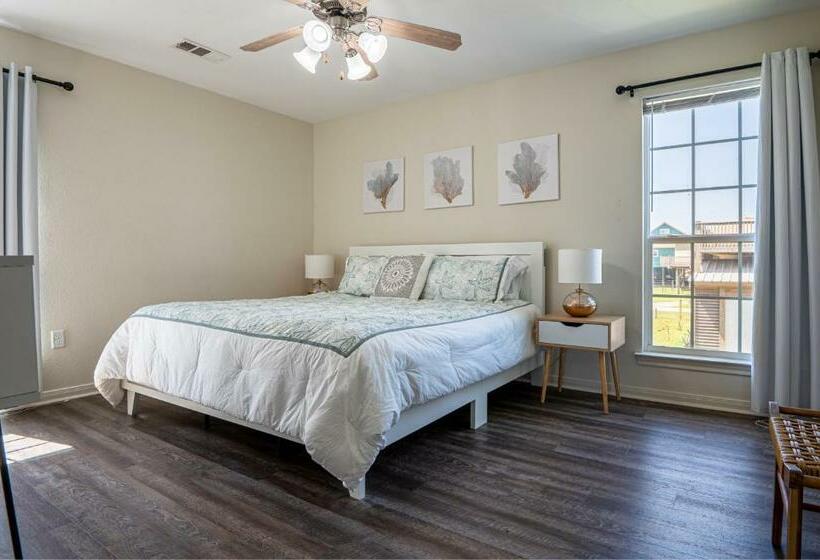 Slow M Ocean   Short Walk To The Beach   Free Bikes