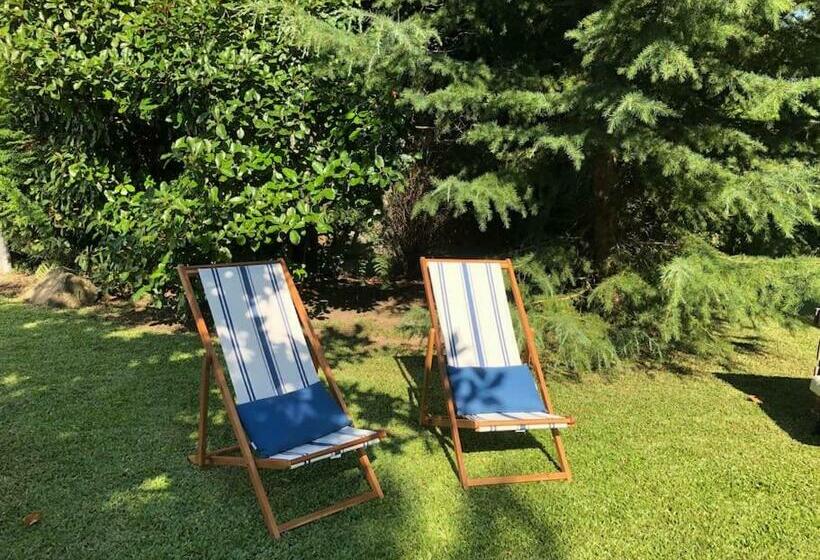 Bonita Casa De Diseño En Gondomar