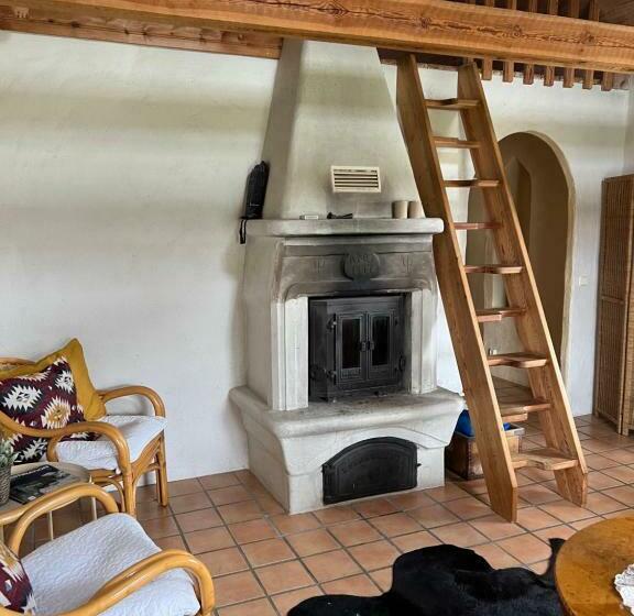 Gotländskt Kalkstenshus