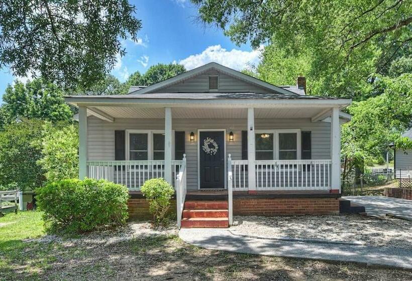 3br/2 Bath With King And Outside Fire Pit