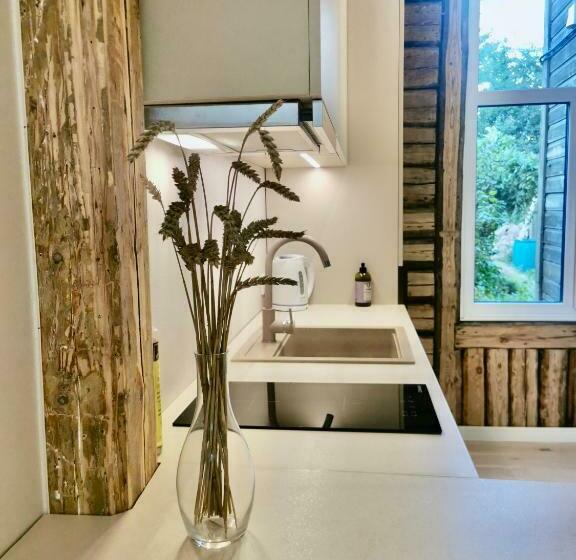 Scandinavian Apartment, Free Parking