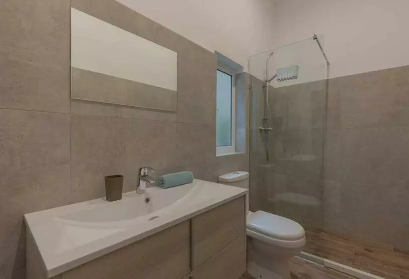 Sliema   2 Mins From The Beach