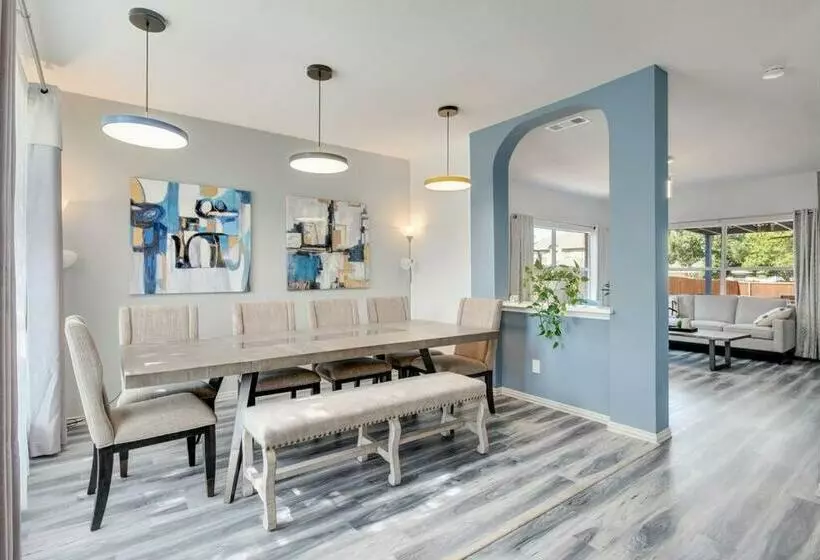 Stylish House Sleeps 10 14 W Gamerm&bbq Near Dfw