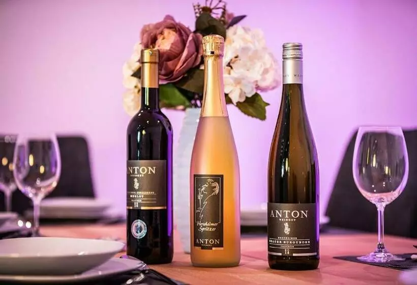 Winetime   Modern   Für 6   Boxspringbetten   Netflix