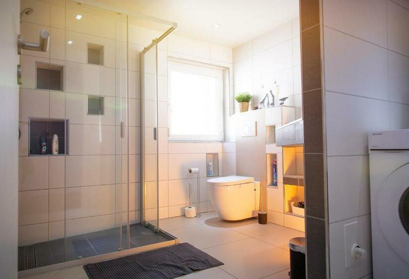 Winetime   Modern   Für 6   Boxspringbetten   Netflix