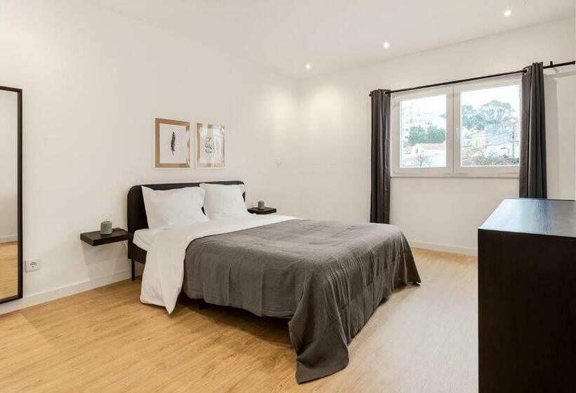 Altido Cosy 2bed Apartment In Lisbon