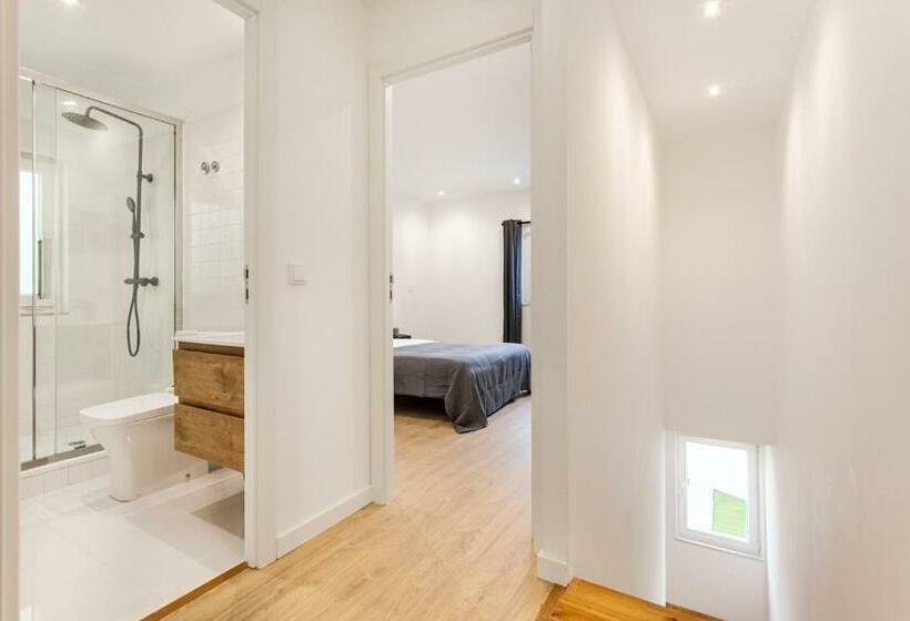 Altido Cosy 2bed Apartment In Lisbon