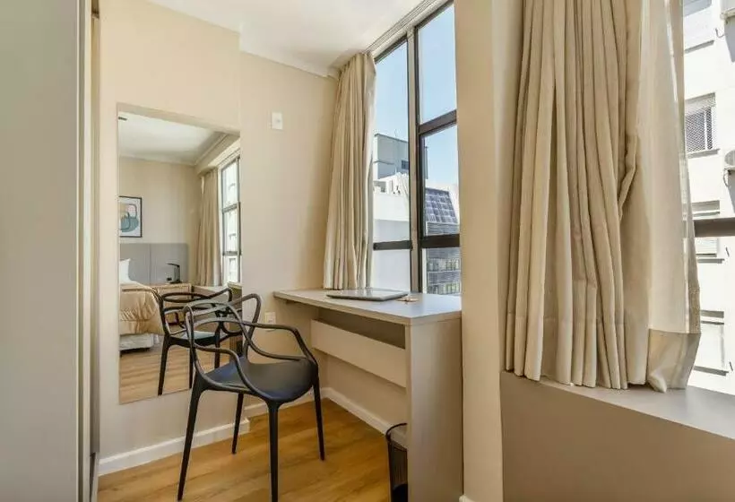 Estúdio Prático No Centro, 900m Do Centrosul P1617