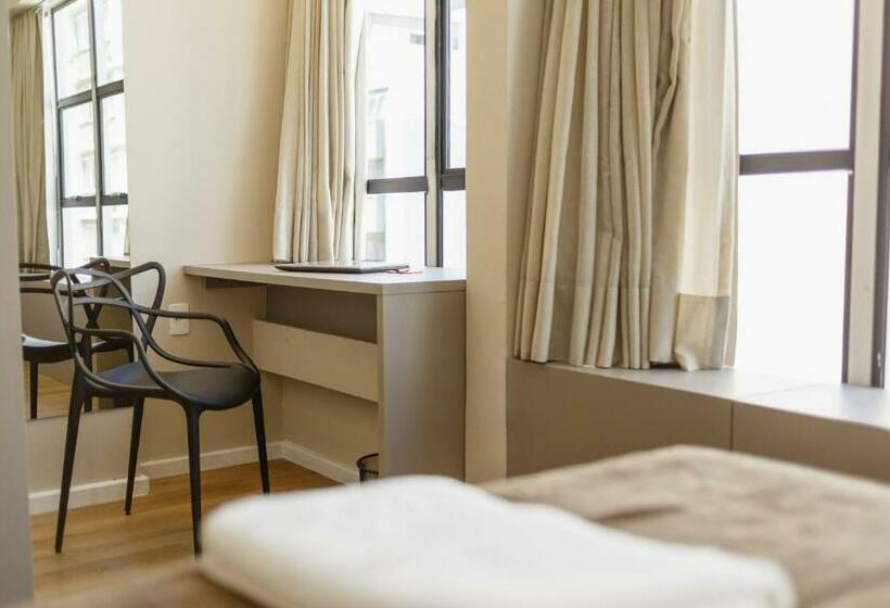 Estúdio Prático No Centro, 900m Do Centrosul P1617