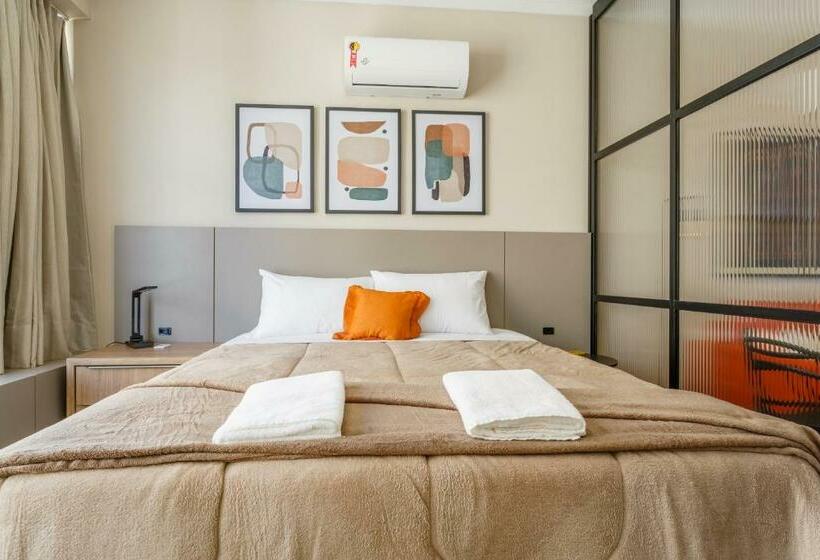 Estúdio Prático No Centro, 900m Do Centrosul P1617