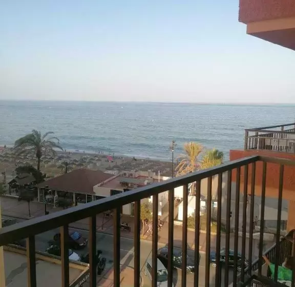 Lovely Apartment In Front Of The Beach